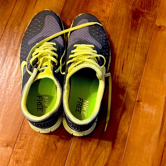 Nike lightweight sneakers - Picture 4 of 6